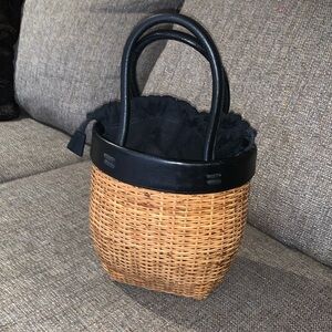 BNWOT Barr + Barr Wicker Bucket Bag